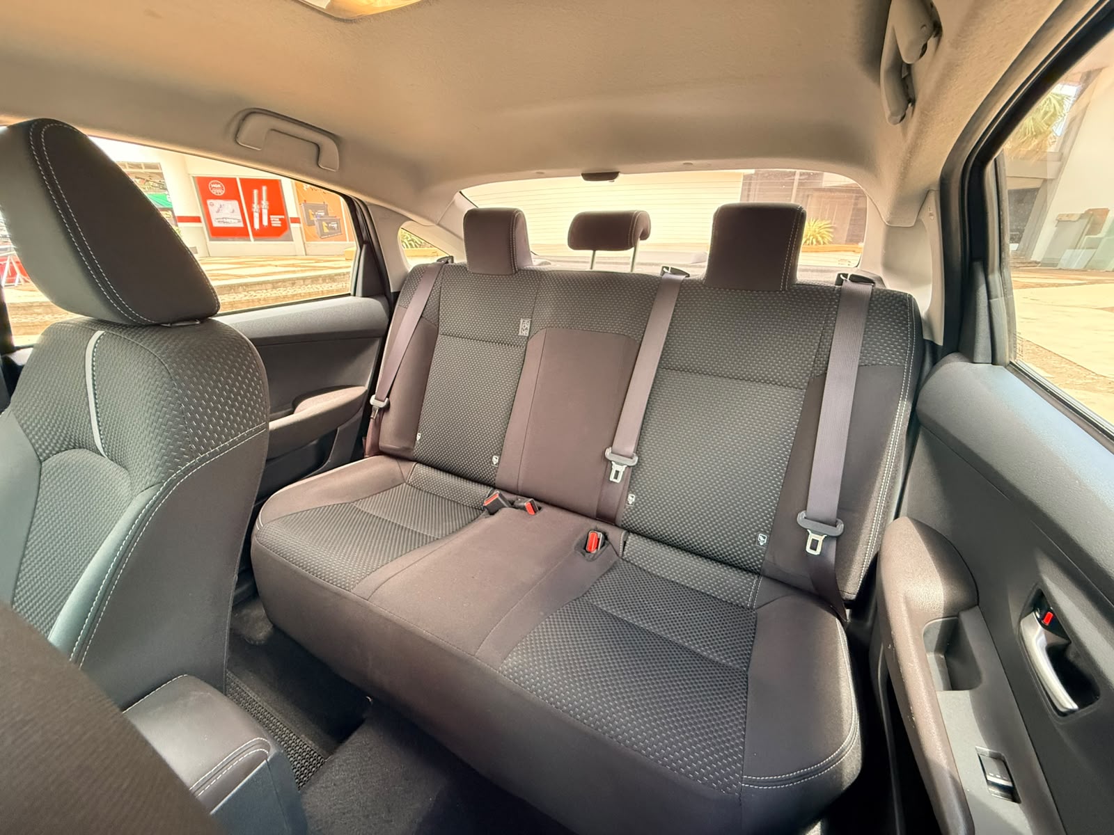 TOYOTA YARIS AUTOMATICO